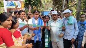 ৭১ লক্ষ টাকা ব‍্যায়ে বিভীষণপুরে ঢালাই রাস্তার উদ্বোধন